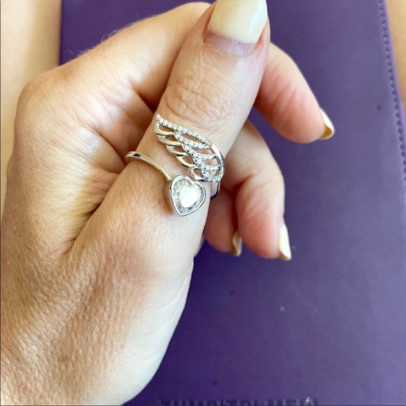 💥SALE💥Angel’s Wing & Heart 1.5ct Heart Moissanite Ring - Picture 3 of 5